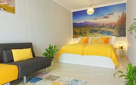 Relax - Yellow Mit Pool Und Sauna